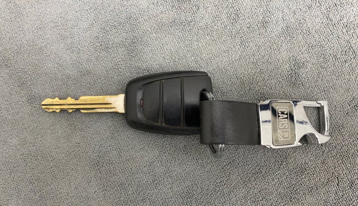 2019 Hyundai NEW SANTRO SPORTZ MT, Petrol, Manual, 27,991 km, Key Close Up