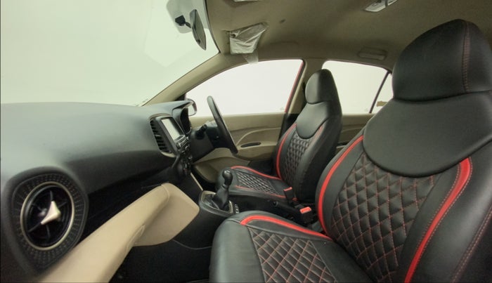 2019 Hyundai NEW SANTRO SPORTZ MT, Petrol, Manual, 27,991 km, Right Side Front Door Cabin