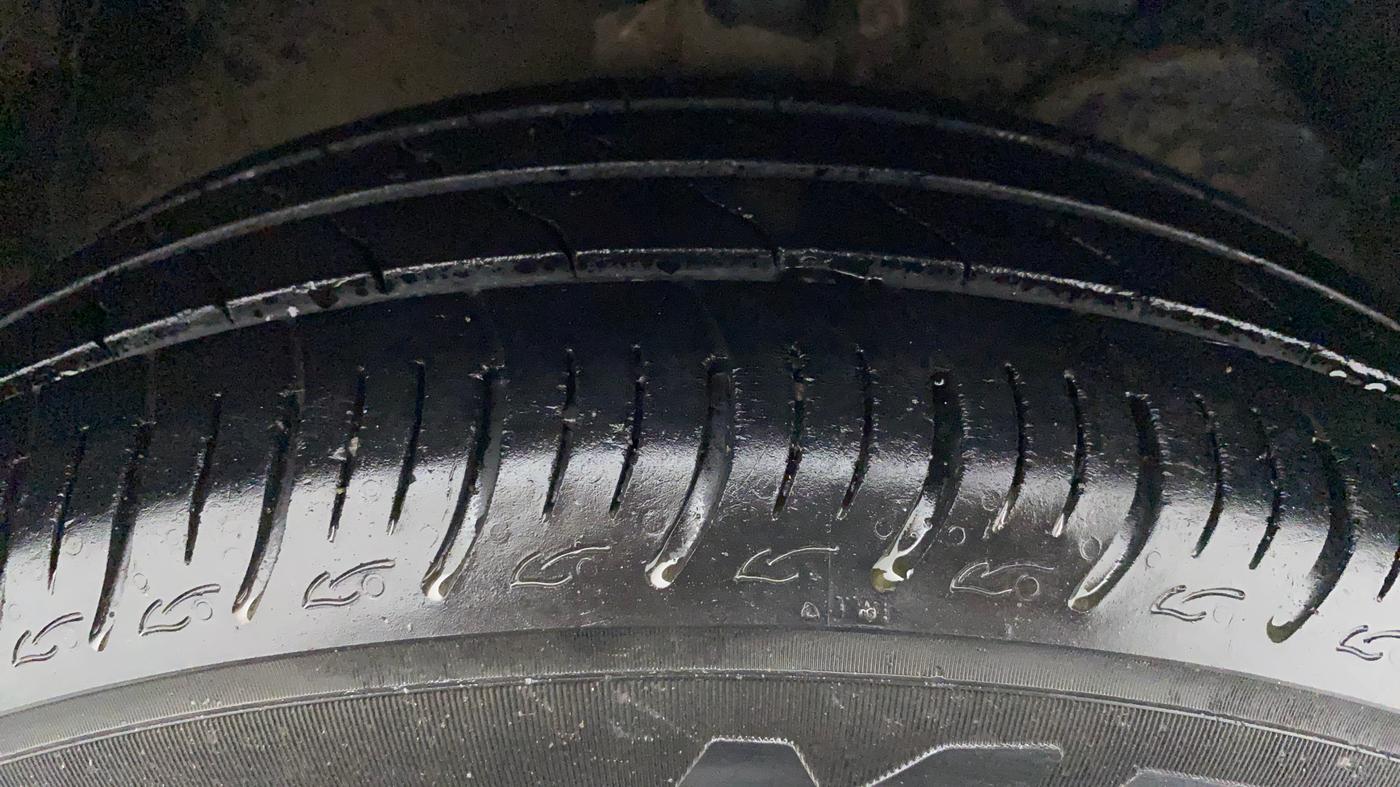 2019 Maruti Baleno DELTA PETROL 1.2, Petrol, Manual, 36,844 km, Right Front Tyre Tread