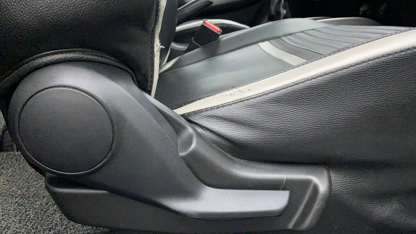 2019 Maruti Baleno DELTA PETROL 1.2, Petrol, Manual, 36,844 km, Driver Side Adjustment Panel