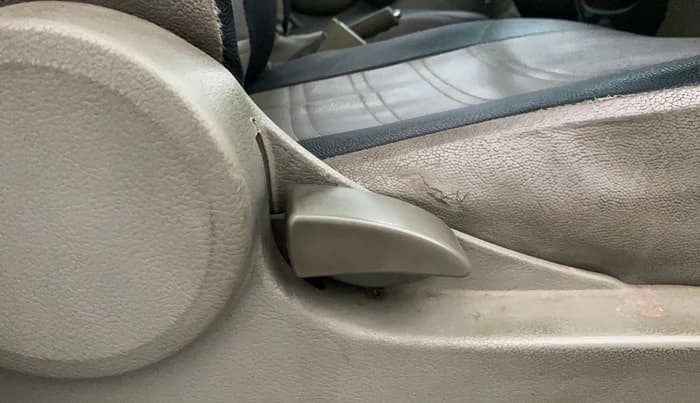 2014 Mahindra Quanto C4, Diesel, Manual, 47,232 km, Driver Side Adjustment Panel