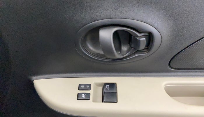 2014 Nissan Micra Active XL, Petrol, Manual, 48,096 km, Driver Side Door Panels Control