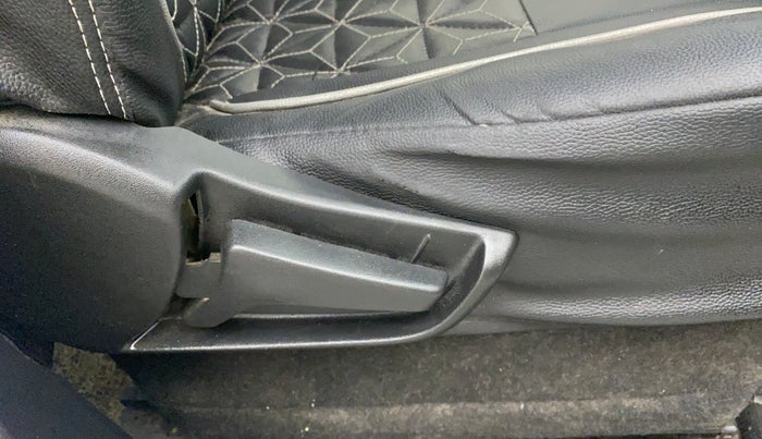 2020 Maruti S PRESSO VXI, Petrol, Manual, 23,168 km, Driver Side Adjustment Panel