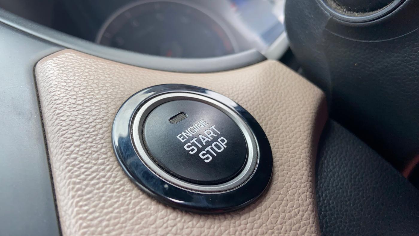 2020 Hyundai Elite i20 ASTA (O) CVT, Petrol, Automatic, 42,616 km, Keyless Start/ Stop Button