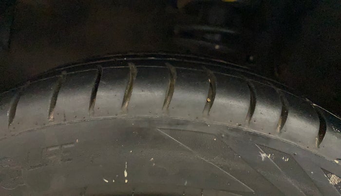 2012 Maruti Alto K10 VXI, Petrol, Manual, 43,322 km, Left Front Tyre Tread