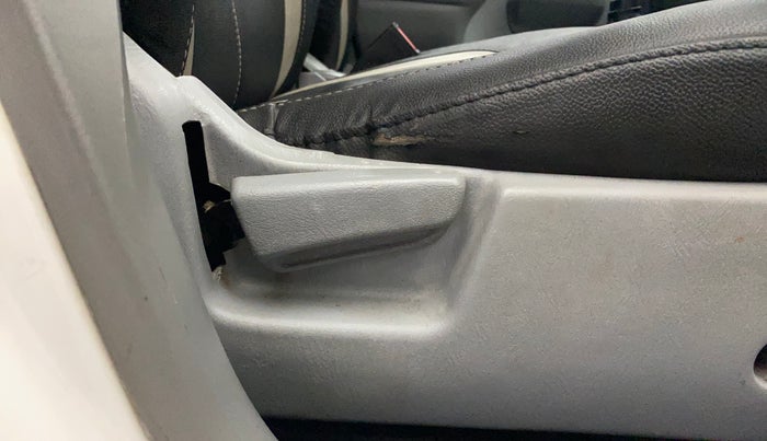 2012 Maruti Alto K10 VXI, Petrol, Manual, 43,322 km, Driver Side Adjustment Panel