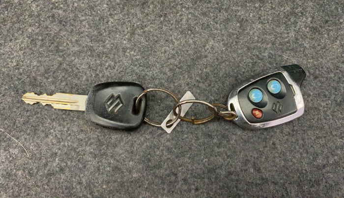 2012 Maruti Alto K10 VXI, Petrol, Manual, 43,322 km, Key Close Up