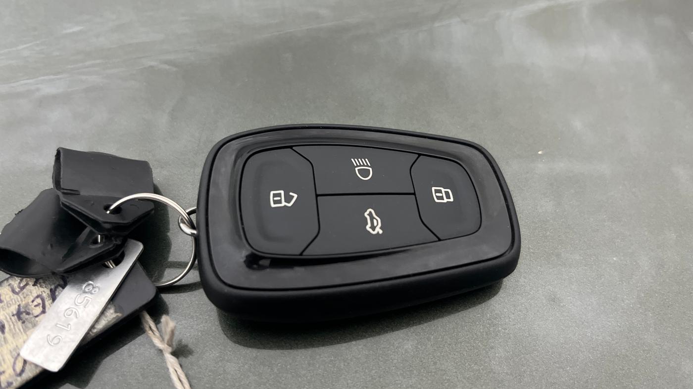 2022 Tata NEXON XZ PLUS PETROL, Petrol, Manual, 59,270 km, Key Close Up