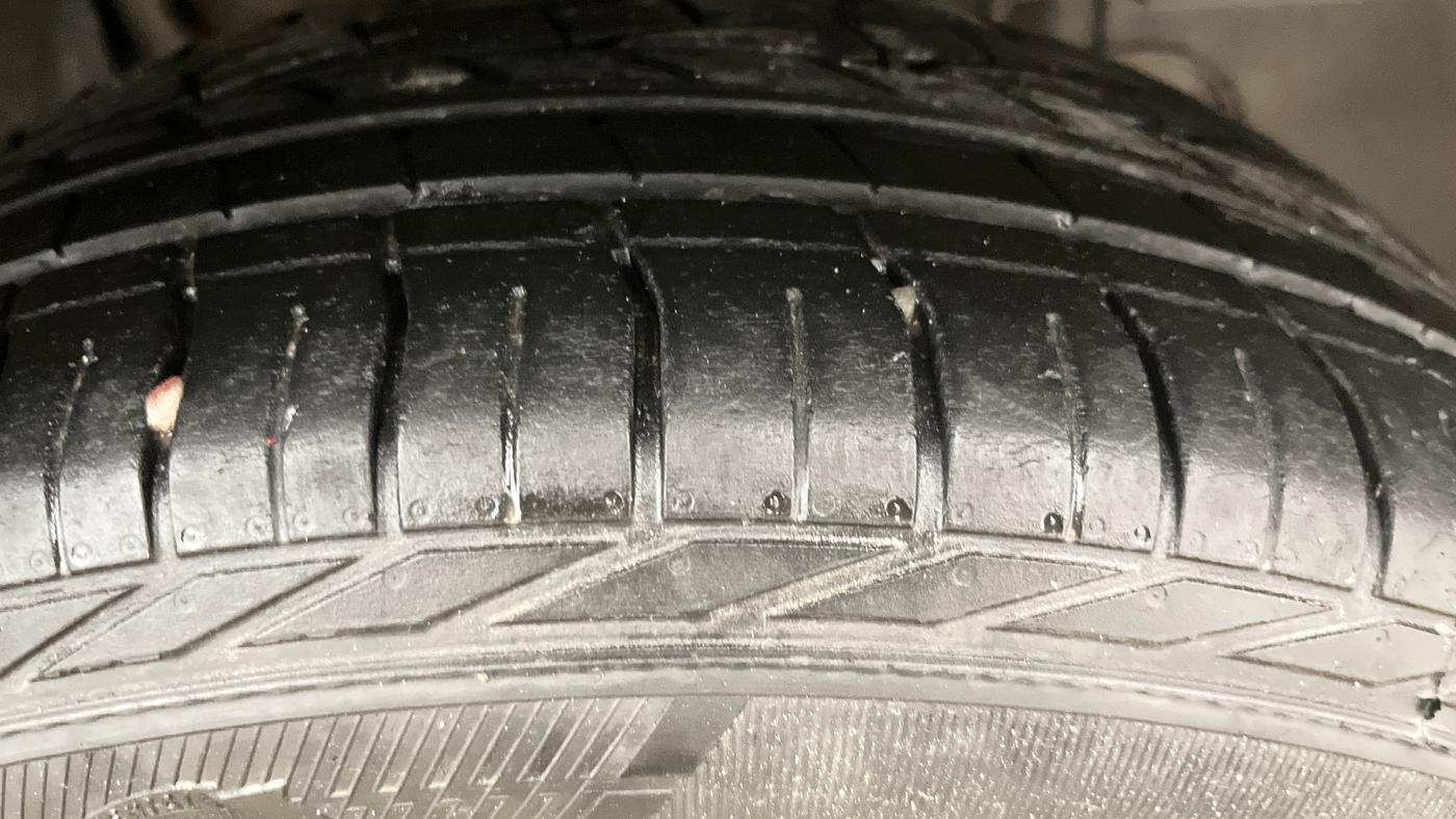 2022 Tata NEXON XZ PLUS PETROL, Petrol, Manual, 59,270 km, Right Front Tyre Tread