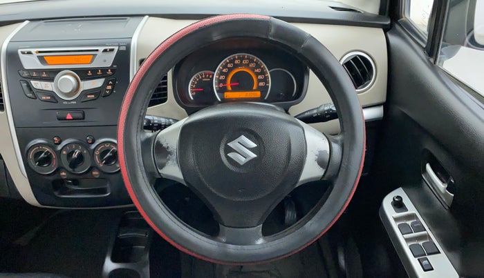 2014 Maruti Wagon R 1.0 VXI, Petrol, Manual, 83,098 km, Steering Wheel Close Up