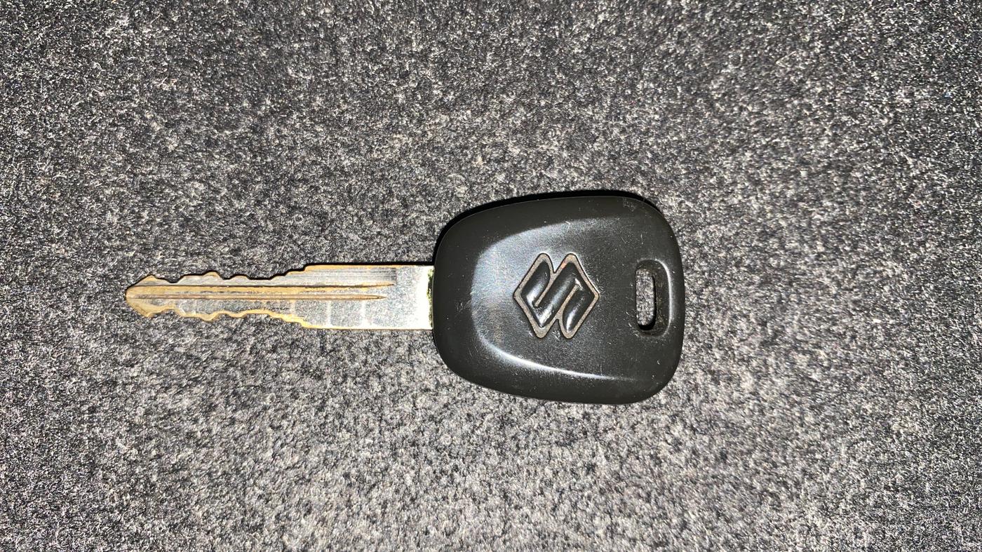 2013 Maruti Wagon R 1.0 LXI, Petrol, Manual, 37,152 km, Key Close Up
