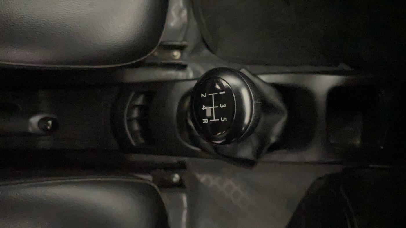2013 Maruti Wagon R 1.0 LXI, Petrol, Manual, 37,152 km, Gear Lever