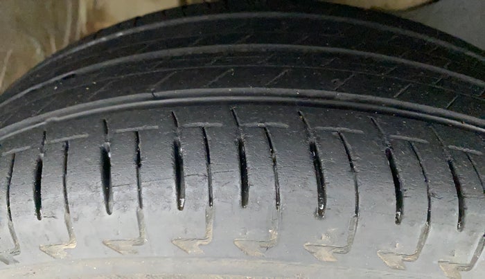 2020 Honda Amaze 1.5L I-DTEC S, Diesel, Manual, 13,378 km, Right Front Tyre Tread