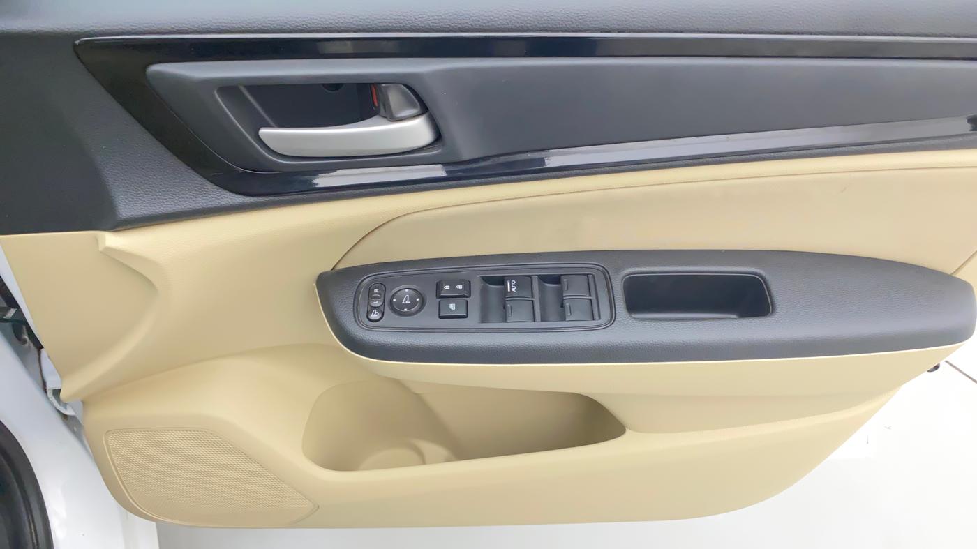 2020 Honda Amaze 1.5L I-DTEC S, Diesel, Manual, 13,378 km, Driver Side Door Panels Control