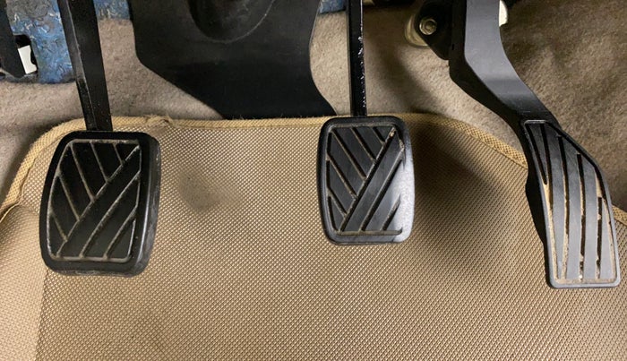 2014 Maruti Swift Dzire LXI 1.2 BS IV, Petrol, Manual, 59,068 km, Pedals