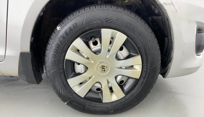 2014 Maruti Swift Dzire LXI 1.2 BS IV, Petrol, Manual, 59,068 km, Right Front Wheel