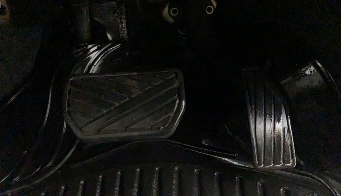 2015 Maruti Alto K10 VXI AMT P, Petrol, Automatic, 27,824 km, Pedals