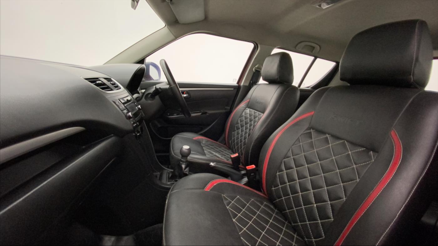 2016 Maruti Swift VXI, Petrol, Manual, 37,715 km, Right Side Front Door Cabin