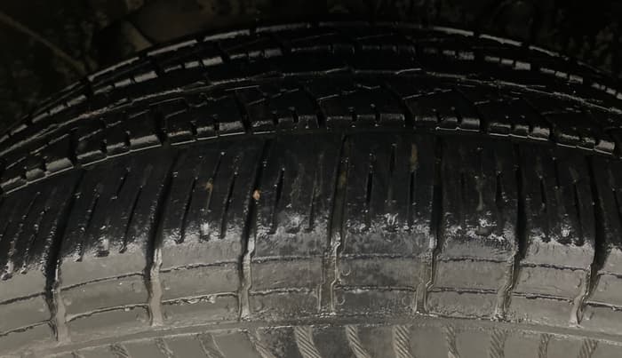 2014 Nissan Terrano XV D THP 110 PS, Diesel, Manual, 83,912 km, Left Front Tyre Tread