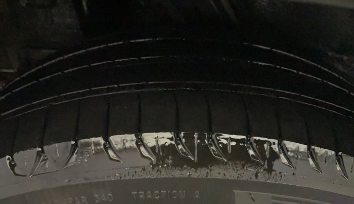 2020 Hyundai VENUE SX 1.0 TURBO, Petrol, Manual, 45,228 km, Right Rear Tyre Tread