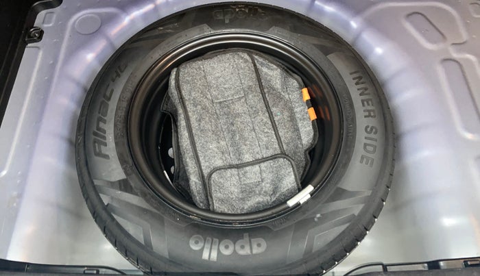 2020 Hyundai VENUE SX 1.0 TURBO, Petrol, Manual, 45,228 km, Spare Tyre