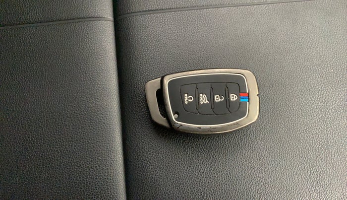 2021 Hyundai NEW I20 N LINE N8 1.0 TURBO GDI IMT, Petrol, Manual, 77,451 km, Key Close Up