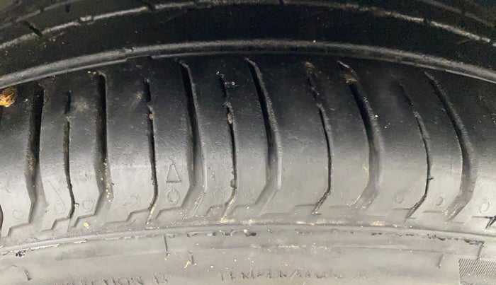 2021 Hyundai NEW I20 N LINE N8 1.0 TURBO GDI IMT, Petrol, Manual, 77,451 km, Right Front Tyre Tread