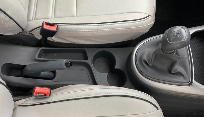 2023 Hyundai GRAND I10 NIOS MAGNA 1.2 KAPPA VTVT, Petrol, Manual, 8,998 km, Gear Lever