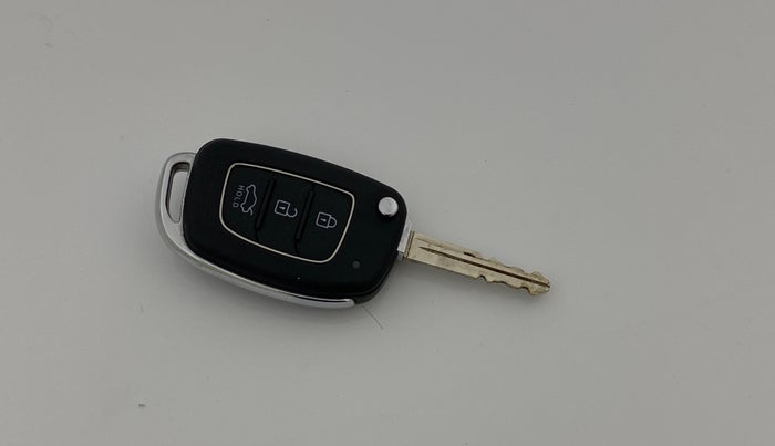 2023 Hyundai GRAND I10 NIOS MAGNA 1.2 KAPPA VTVT, Petrol, Manual, 8,998 km, Key Close Up