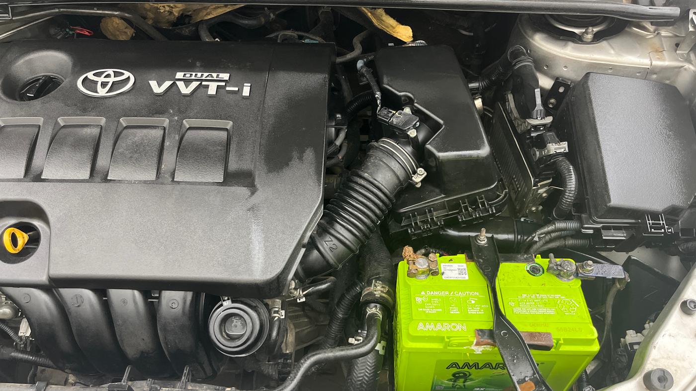 2014 Toyota Corolla Altis VL CVT PETROL, Petrol, Automatic, 1,08,352 km, Engine View - Left