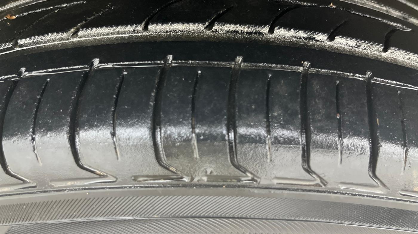 2014 Toyota Corolla Altis VL CVT PETROL, Petrol, Automatic, 1,08,352 km, Left Front Tyre Tread