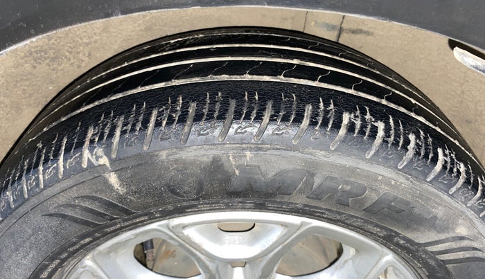 2016 Ford Ecosport TITANIUM 1.5L DIESEL, Diesel, Manual, 63,177 km, Left Rear Tyre Tread