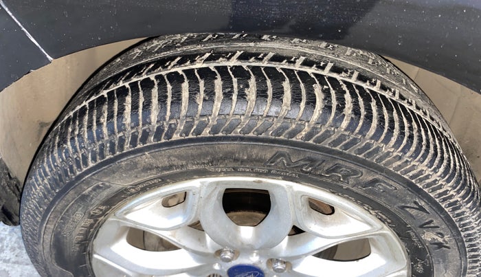 2016 Ford Ecosport TITANIUM 1.5L DIESEL, Diesel, Manual, 63,177 km, Left Front Tyre Tread