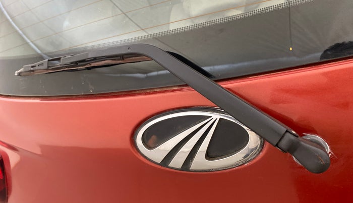 2016 Mahindra Kuv100 K8 6 STR, Petrol, Manual, 54,693 km, Rear Wiper