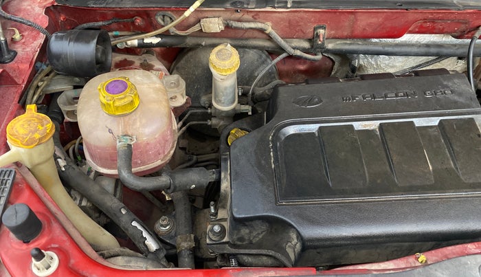 2016 Mahindra Kuv100 K8 6 STR, Petrol, Manual, 54,693 km, Engine View - Right