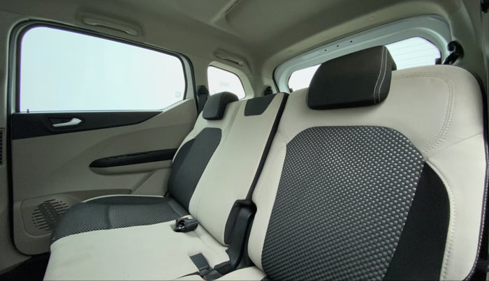 2019 Renault TRIBER RXZ, CNG, Manual, 52,229 km, Right Side Rear Door Cabin