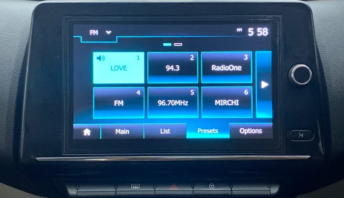 2019 Renault TRIBER RXZ, CNG, Manual, 52,229 km, Infotainment System