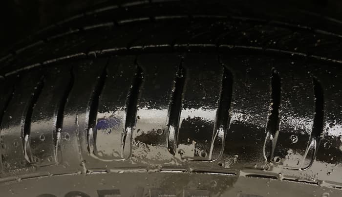 2022 Volkswagen VIRTUS GT PLUS TSI 1.5 EVO DSG, Petrol, Automatic, 45,060 km, Right Front Tyre Tread