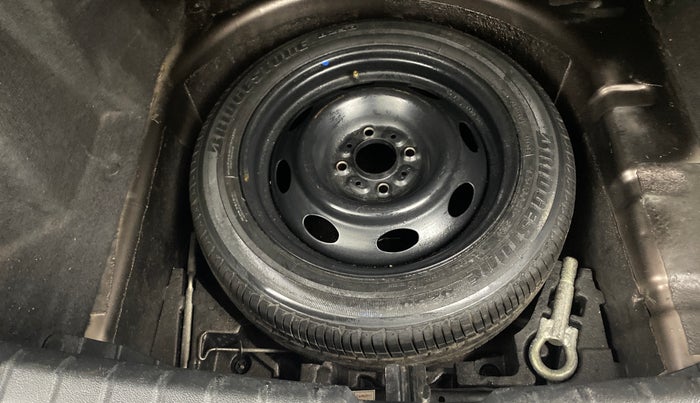 2017 Tata TIGOR XZ (O) PETROL, Petrol, Manual, 72,438 km, Spare Tyre