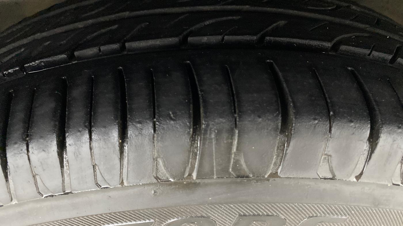 2017 Tata TIGOR XZ (O) PETROL, Petrol, Manual, 72,438 km, Right Front Tyre Tread
