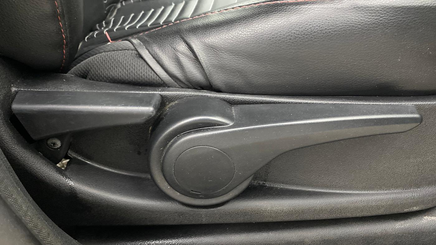2017 Tata TIGOR XZ (O) PETROL, Petrol, Manual, 72,438 km, Driver Side Adjustment Panel
