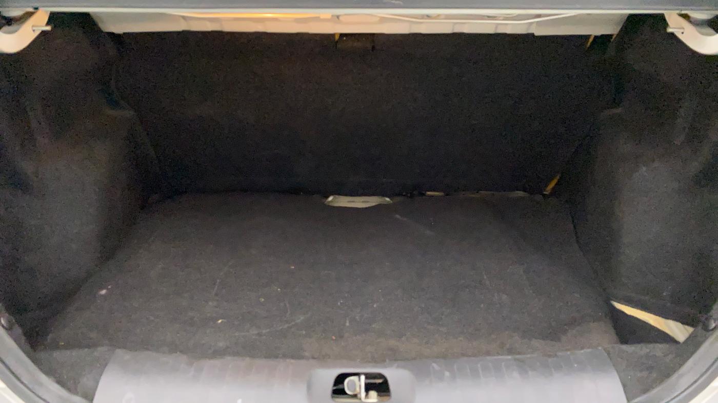 2014 Maruti Swift Dzire VXI, Petrol, Manual, 32,941 km, Boot Inside