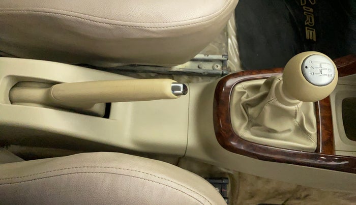 2014 Maruti Swift Dzire VXI, Petrol, Manual, 32,941 km, Gear Lever
