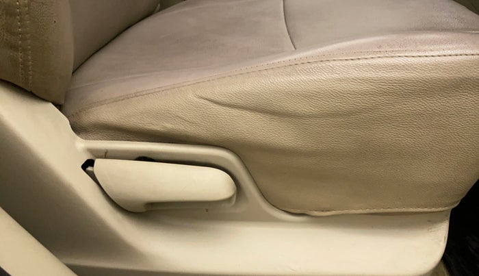 2014 Maruti Swift Dzire VXI, Petrol, Manual, 32,941 km, Driver Side Adjustment Panel