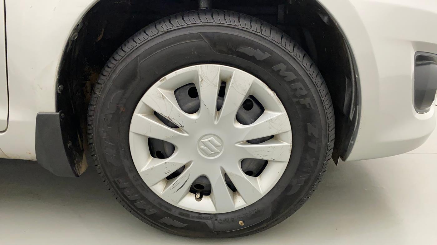 2014 Maruti Swift Dzire VXI, Petrol, Manual, 32,941 km, Right Front Wheel