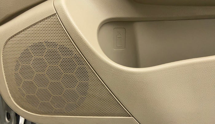 2014 Maruti Swift Dzire VXI, Petrol, Manual, 32,941 km, Speaker