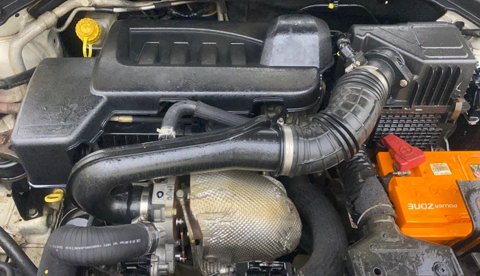 2019 Mahindra XUV300 W6 1.5 DIESEL, Diesel, Manual, 1,07,874 km, Engine View