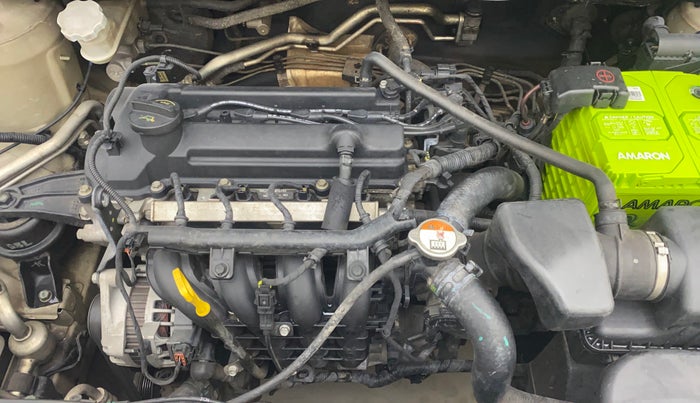 2014 Hyundai i20 SPORTZ 1.2, Petrol, Manual, 50,394 km, Engine View