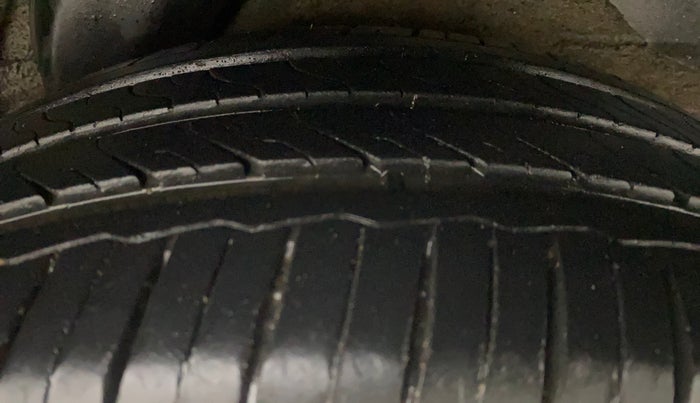 2014 Hyundai i20 SPORTZ 1.2, Petrol, Manual, 50,394 km, Left Rear Tyre Tread