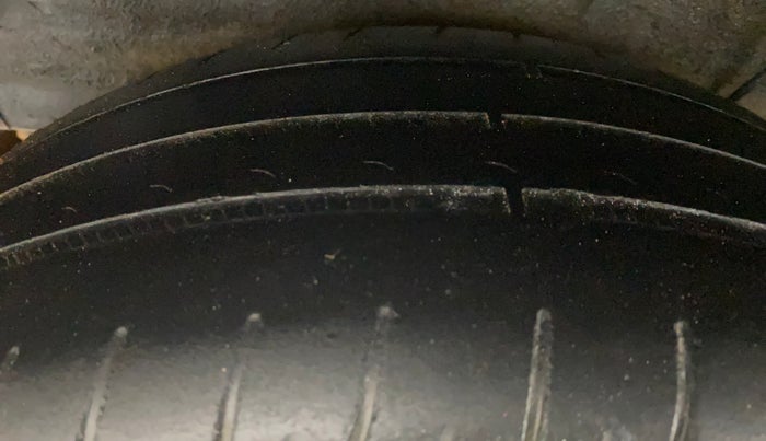 2014 Hyundai i20 SPORTZ 1.2, Petrol, Manual, 50,394 km, Right Rear Tyre Tread